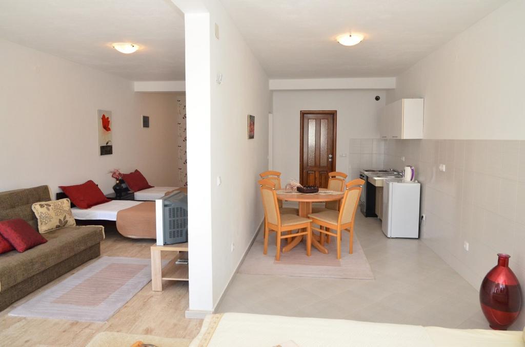 Apartments Casa Pineta Ulcinj Pokoj fotografie